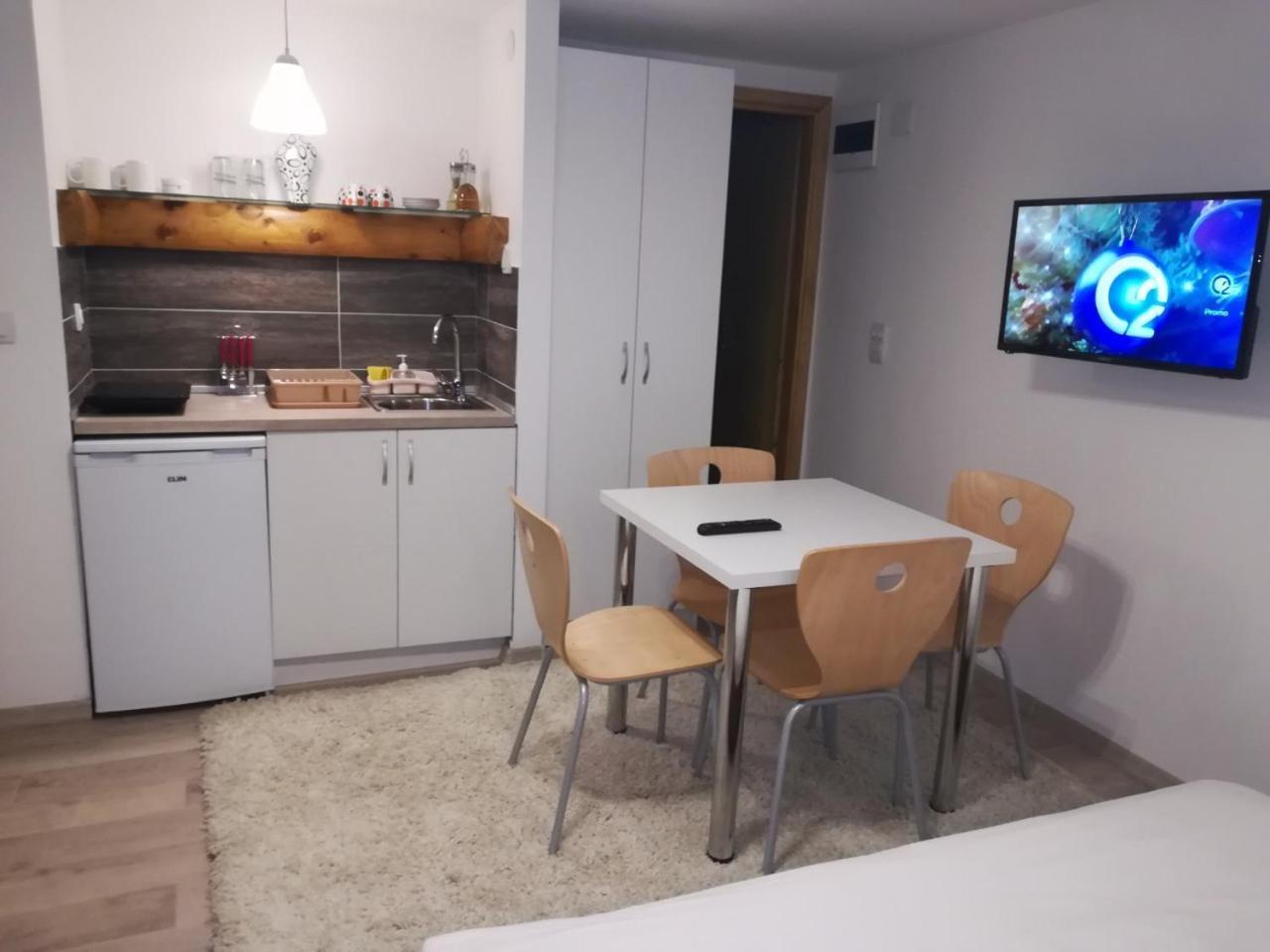 Vila Jelena Crni Vrh ภายนอก รูปภาพ