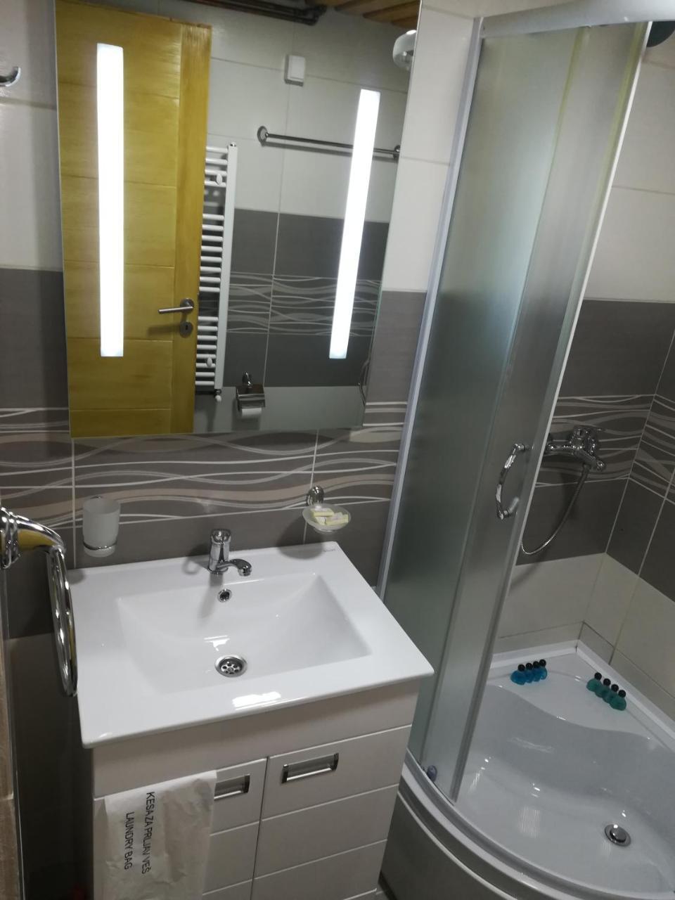 Vila Jelena Crni Vrh ภายนอก รูปภาพ